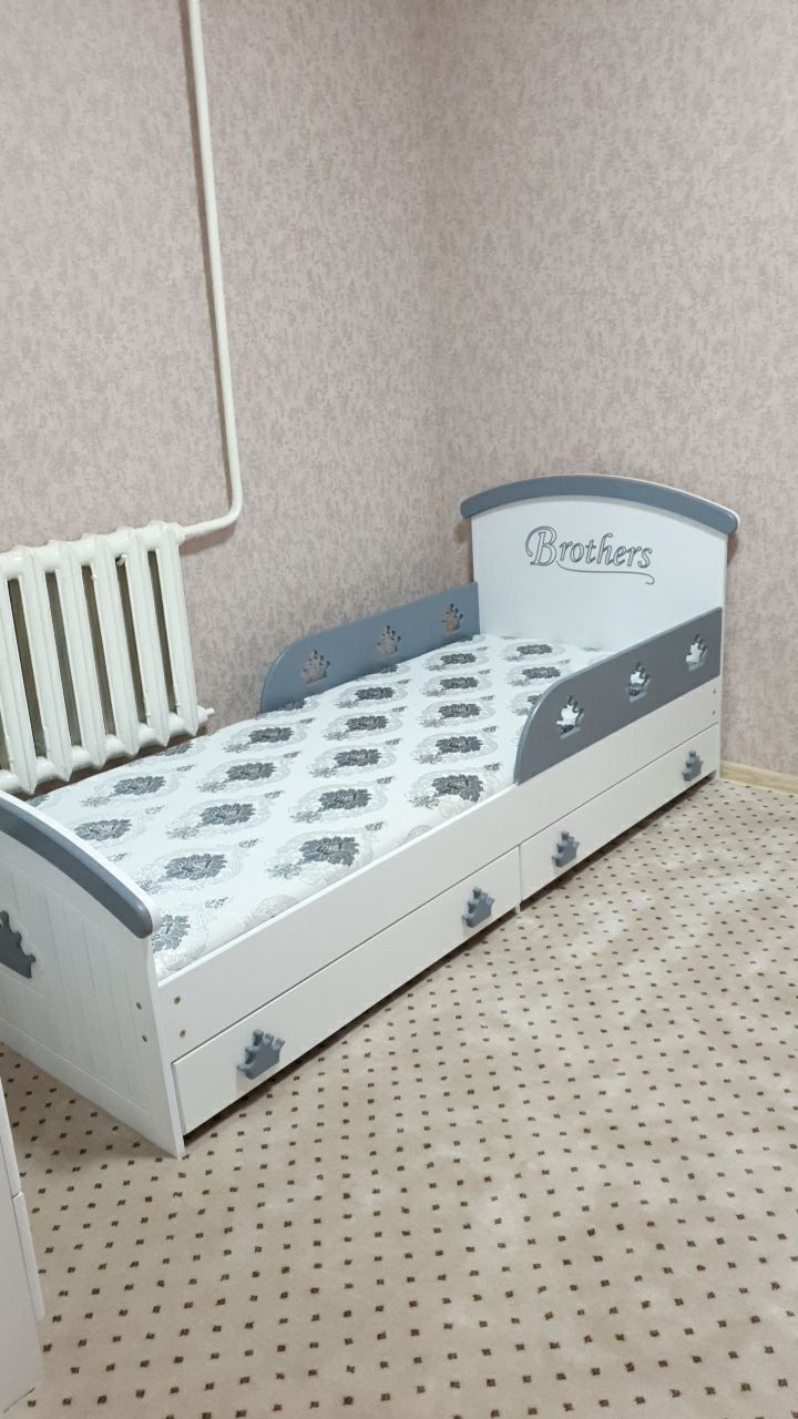 Mebel.Bollar yotoqxonasi uchun qulay bolgan mebellar