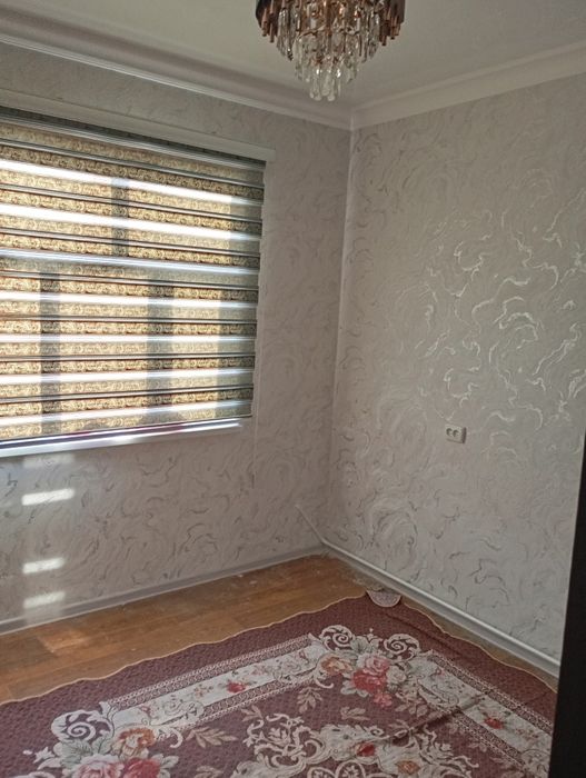 Srochna 2 xonali uy sotiladi,4-etaj.