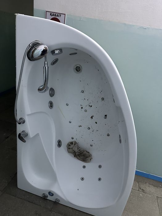 Ванна джакузи самовывоз