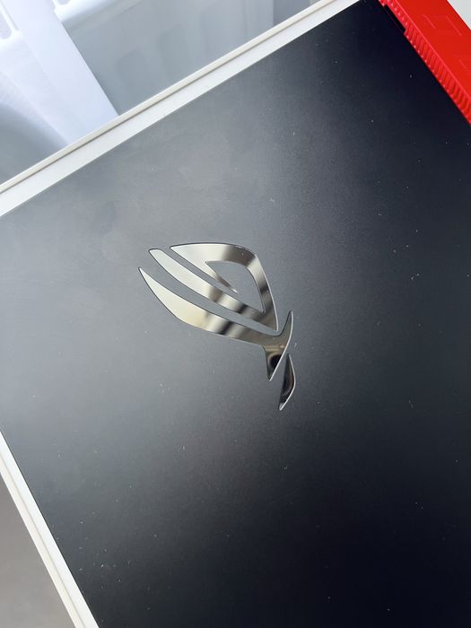 Asus rog strix G713IE