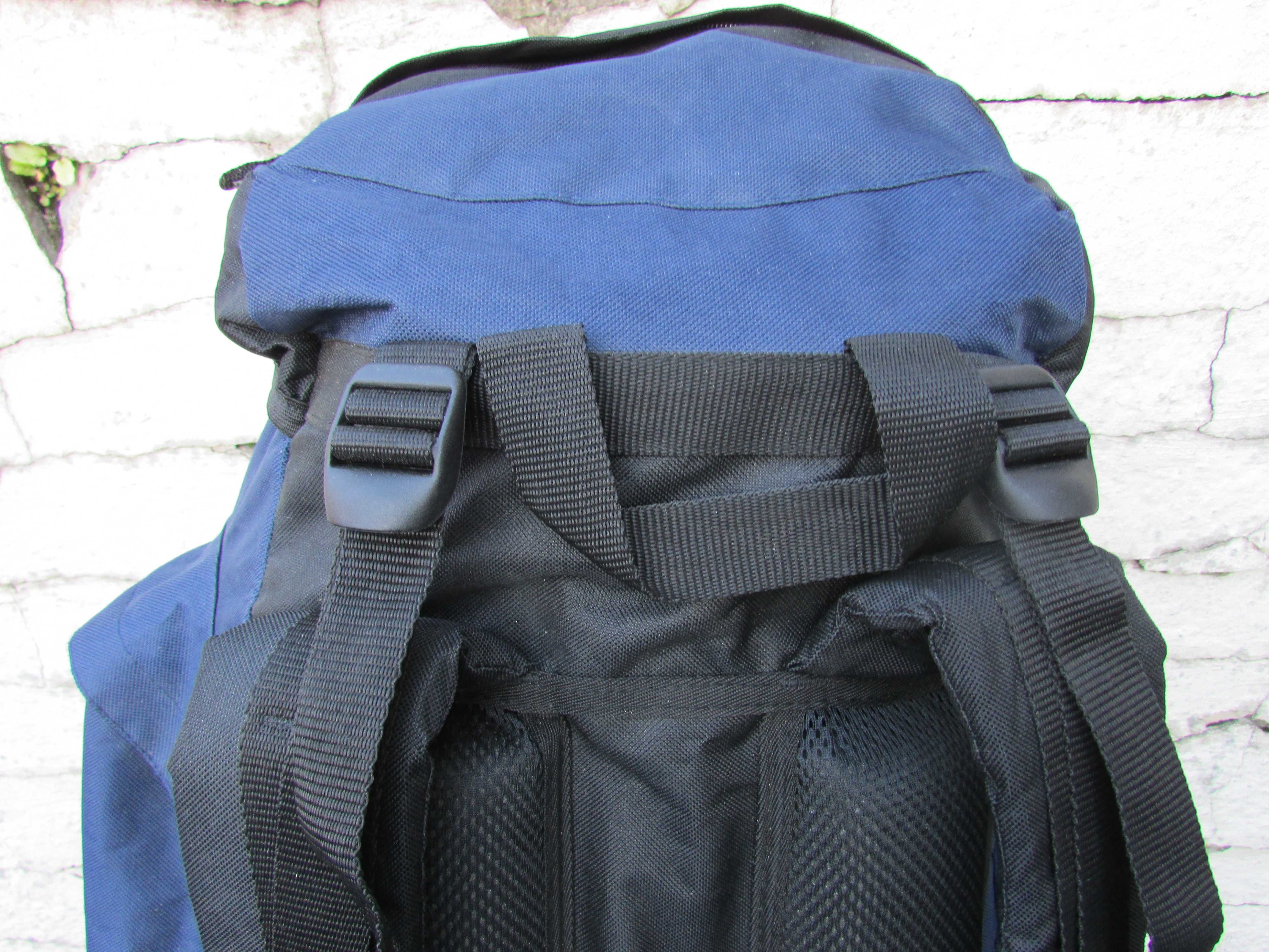 Туристическа раница Eurohike Outback 65L