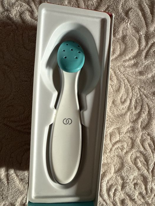 Aparat ageloc boost pentru ten