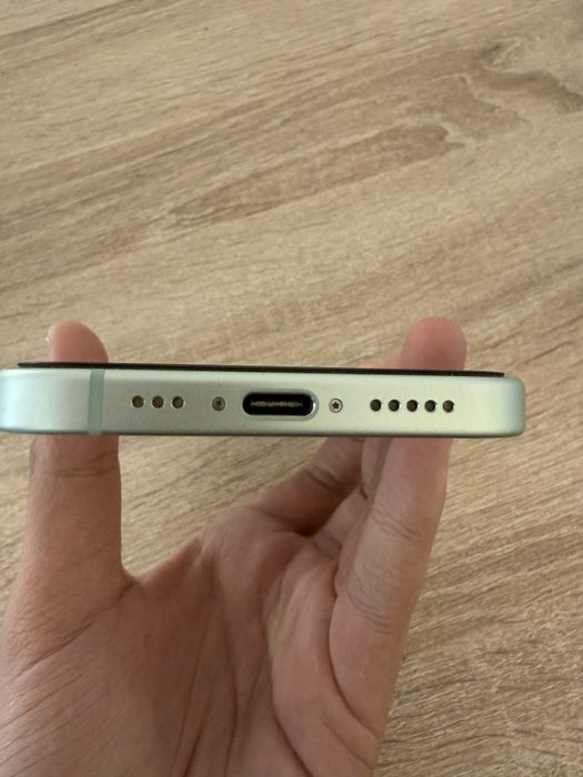 iPhone 15, yangidek holati A+