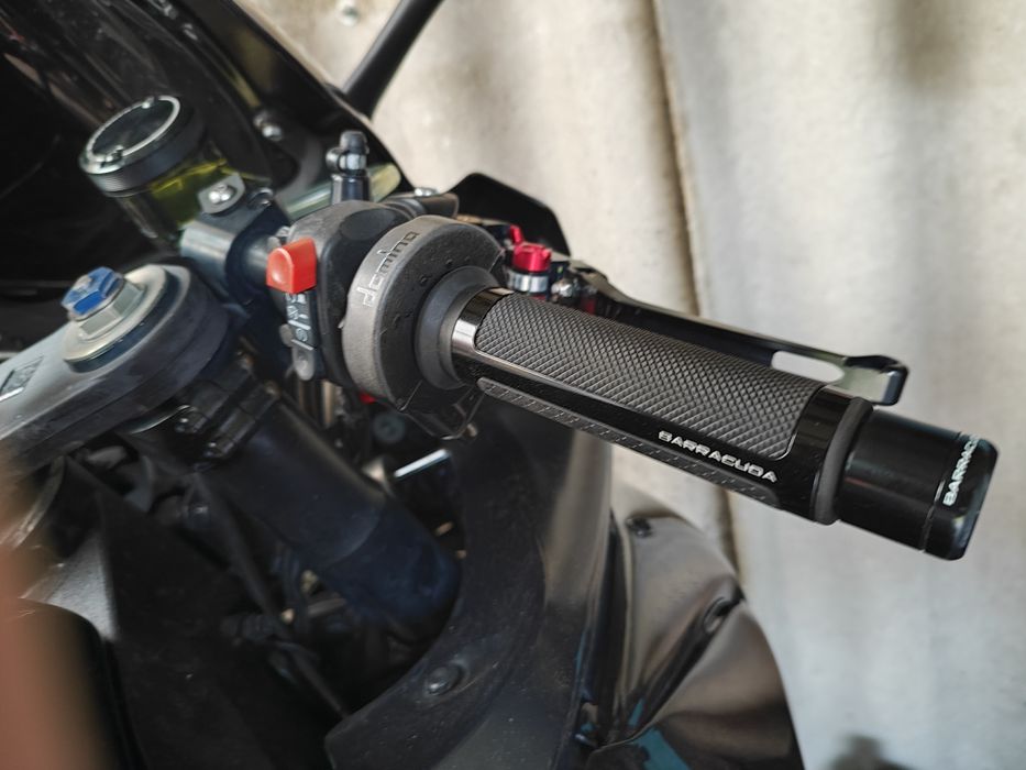 Suzuki Gsx 750 R