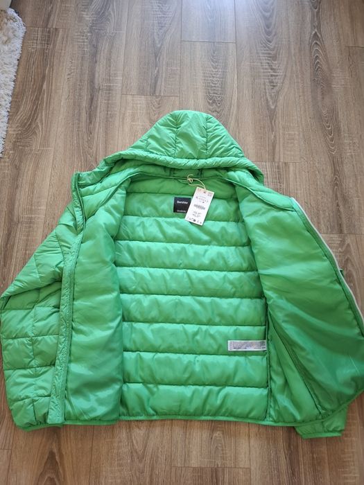 Vând geaca XL mr 42