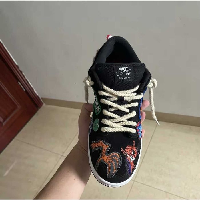 Trenddagi Krasovkalar – Sifat va Qulaylik!