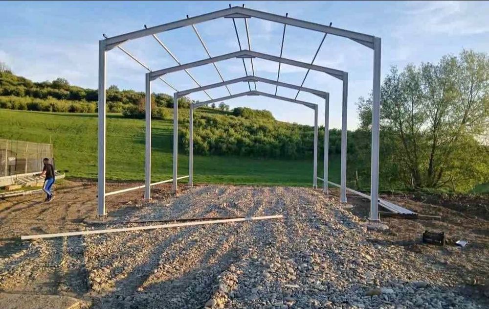 Vând structura metalică  10×20×3