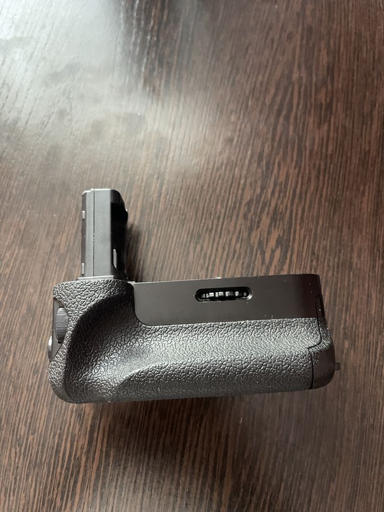 Батарейный блок battery grip  для Sony a7 II / A7S II / a7R II