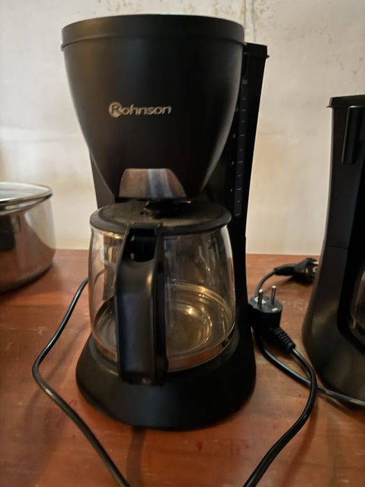 Caferiera ( doua bucati) stare foarte buna