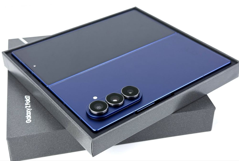 НОВ! Samsung Galaxy Z Fold 7 5G 256GB 12RAM Blue Shadow 2г. Гаранция!