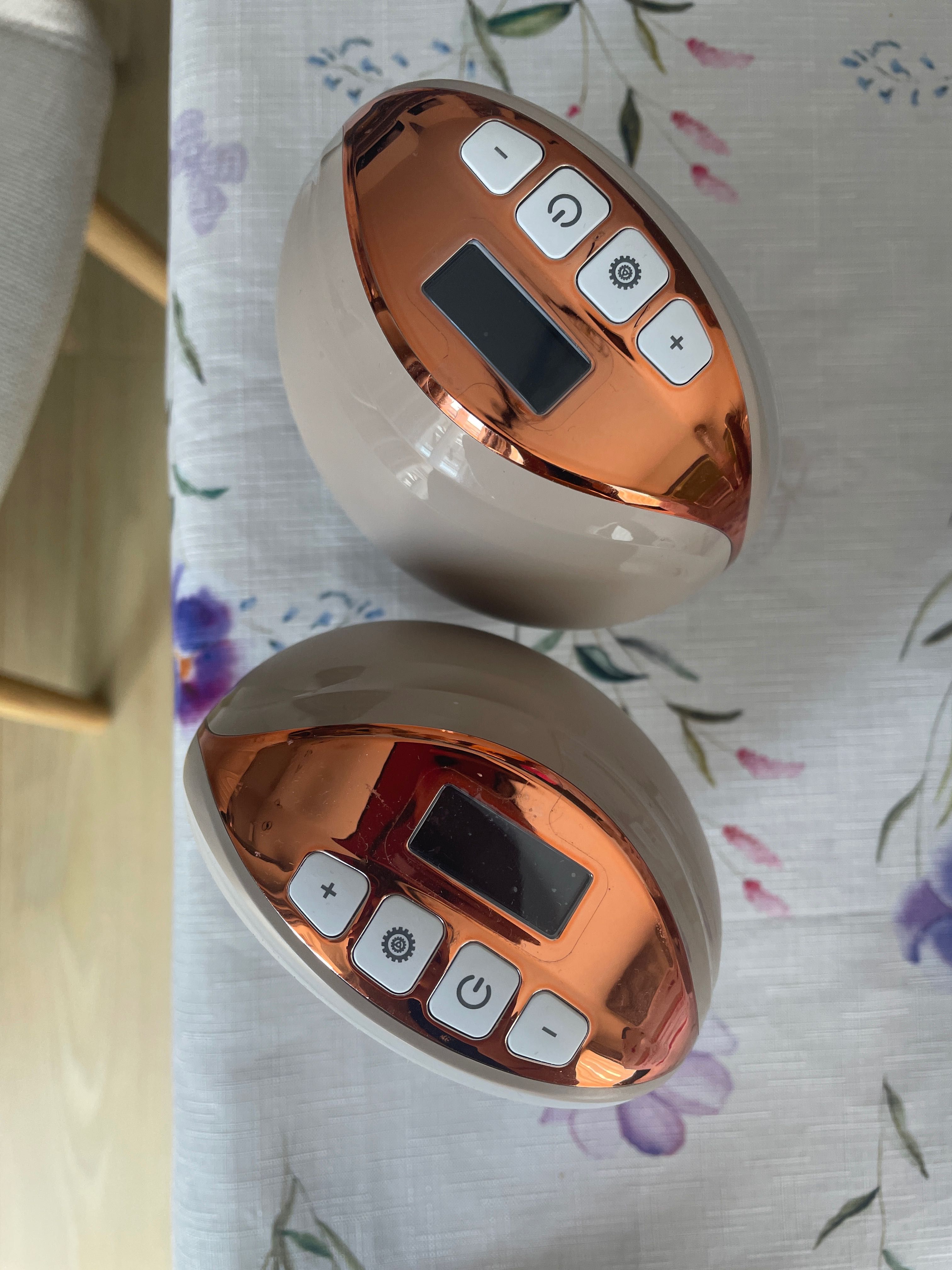 Две hands free помпи на Canpol Babies
