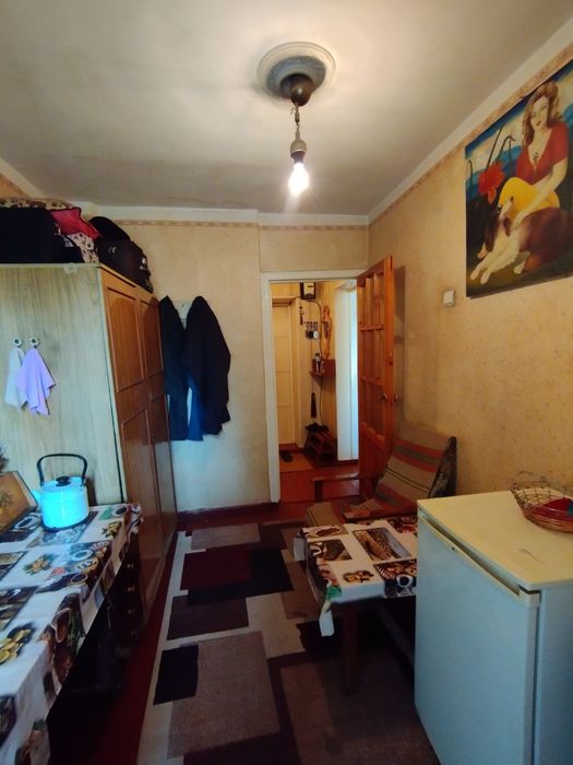 Продаётся 1 комнатная квартира на 3 этаже, Американская школа.кирпич