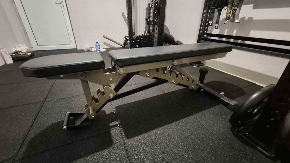 Titan Fitness bench