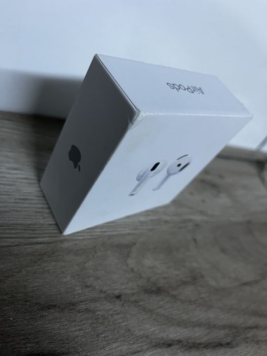 Apple AirPods 4 + Husă Techsuit Silicon Verde Salvie (nou)
