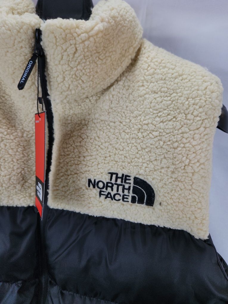 The North Face елек