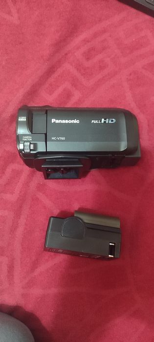 Продам видеокамеру расти новая с новами батарейками Panasonic