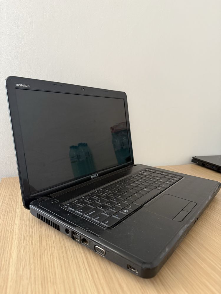 Лаптоп DELL