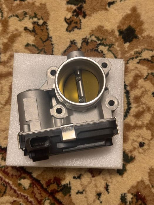 Дросленная заслонка на шевроле кобальт новая цена договорная  звоните