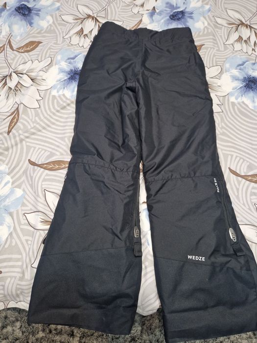 Vând pantaloni ski,condiții excelente,copil 10-12 ani