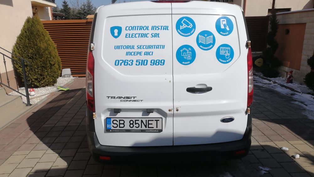 Vând Ford Transit Connect