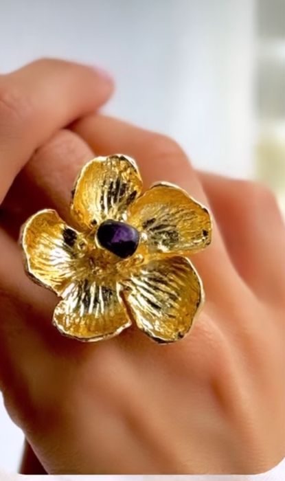 Кольцо с натуральным камнем универсальное, в подарочной упаковке