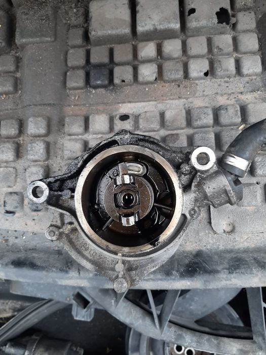 Pompa vacuum BMW E60