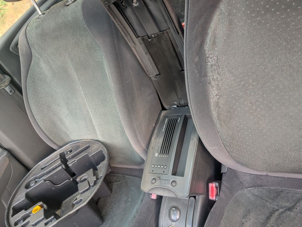 Citroen C4 на части