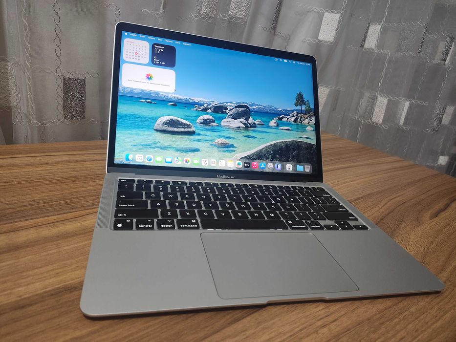MacBook Air 2020