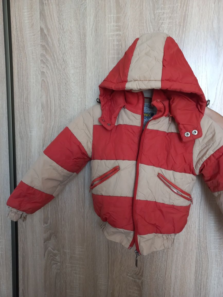 Куртка детская демисезонная б/ у. Рост 110 см.