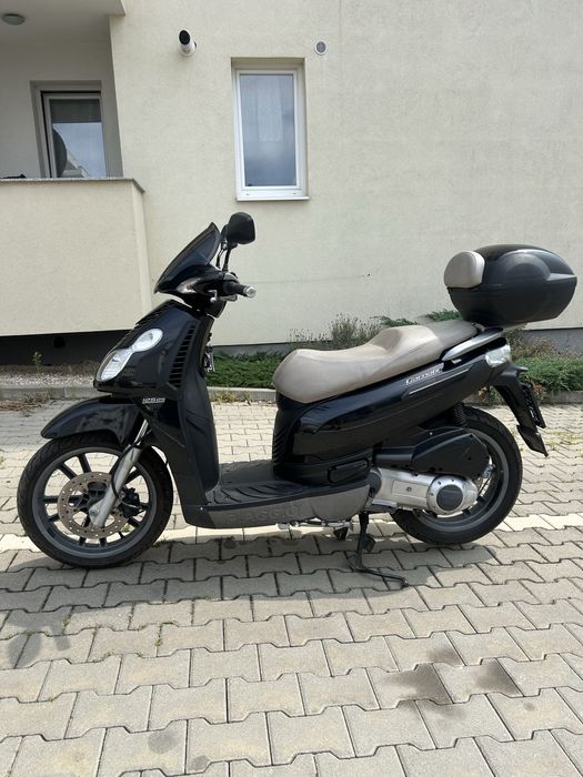 Piaggio Carnaby 125 scuter (nu pcx, honda, yamaha)