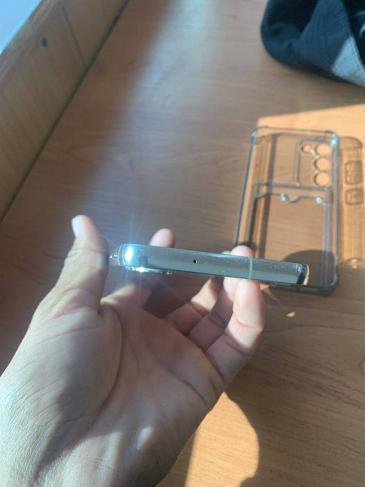 Samsung s23 8/256 holati ideal