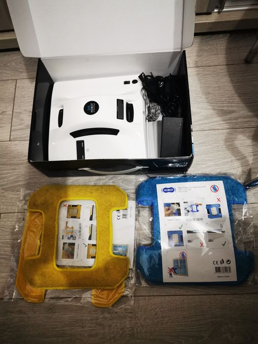 Robot pentru curatat ferestrele Hobot 268