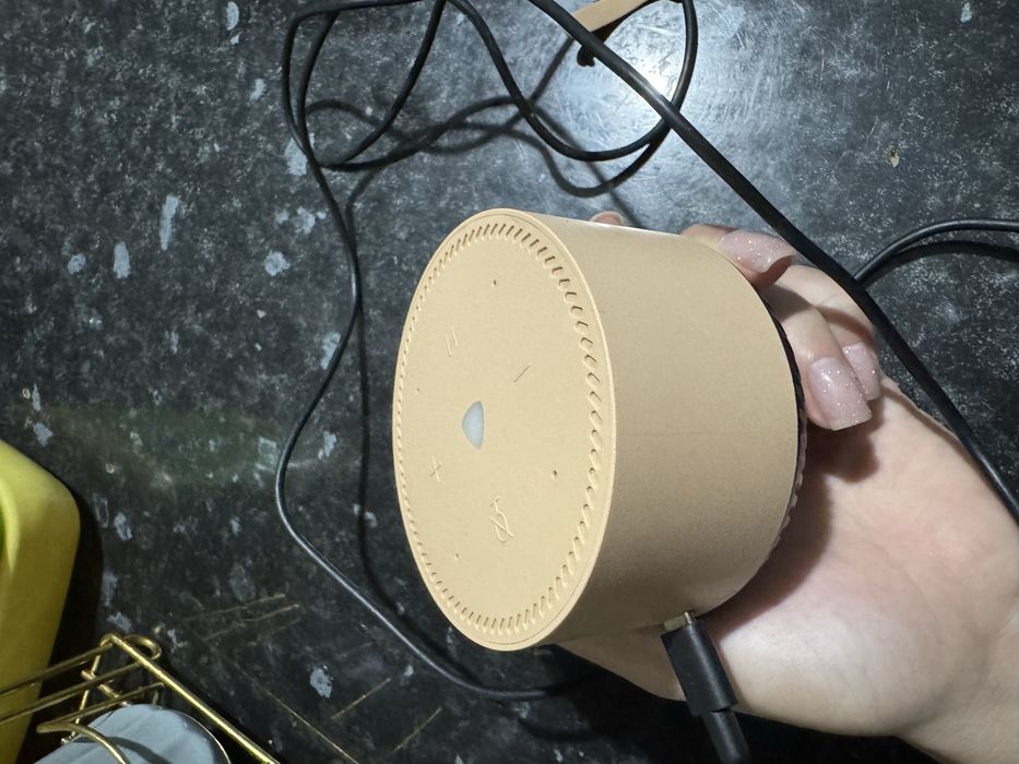 Алиса продается