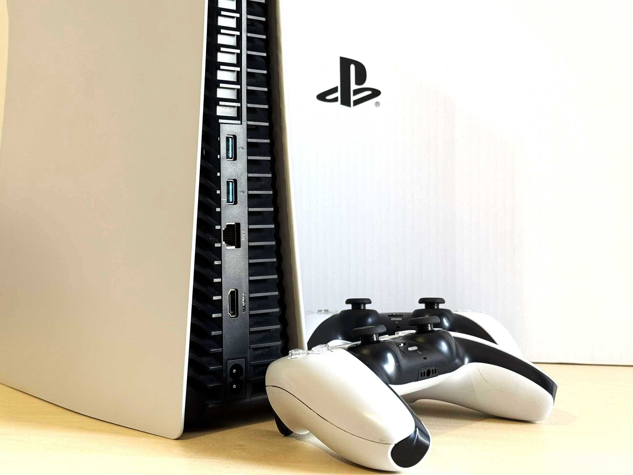 Бартер! Sony PlayStation 5 (PS5) + 2 Контролера и игра!