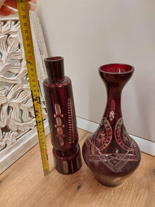 Vaze cristal rubiniu.  Impecabile.