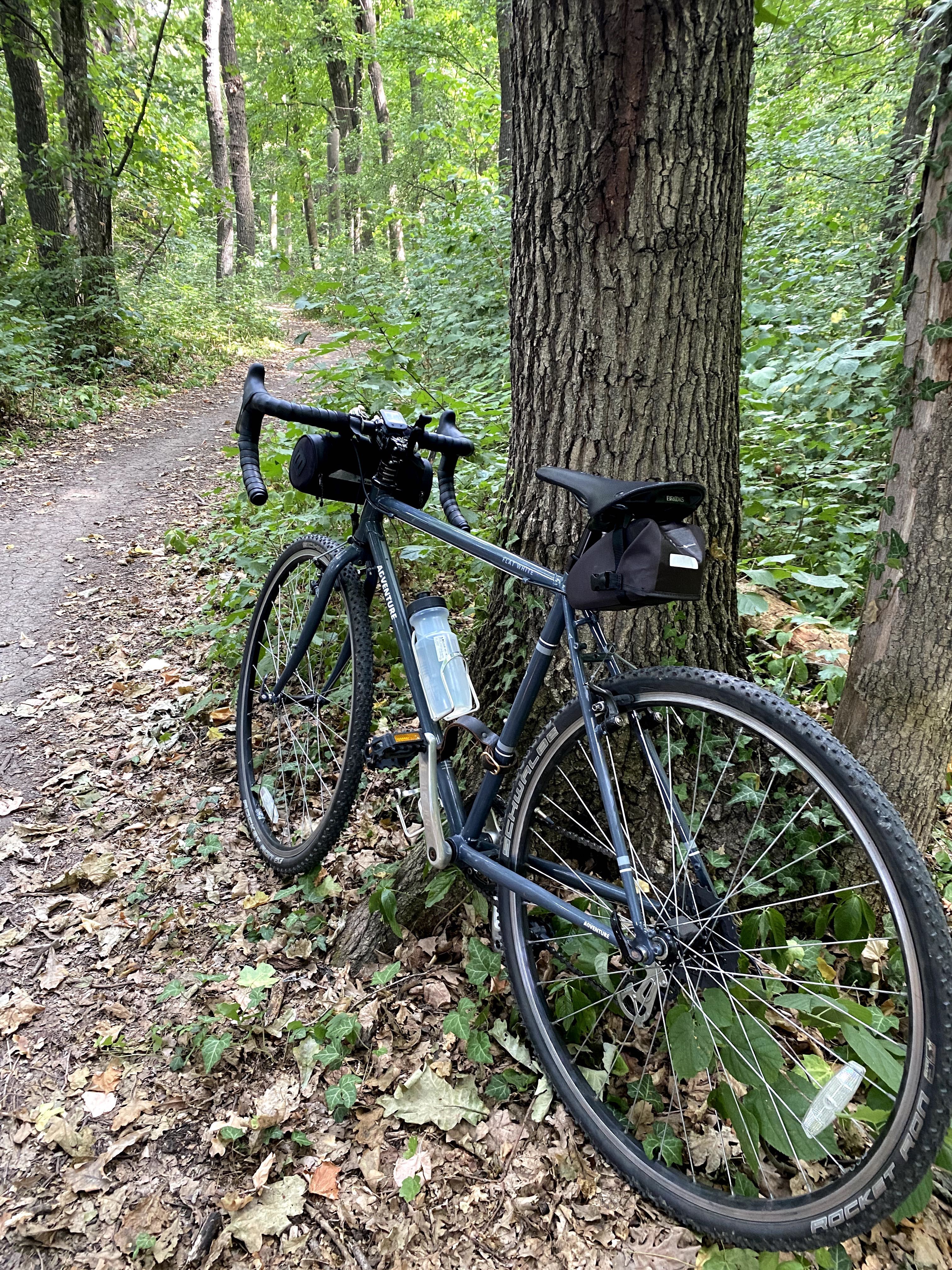 Bicicleta Gravel/Touring Adventure Flat White