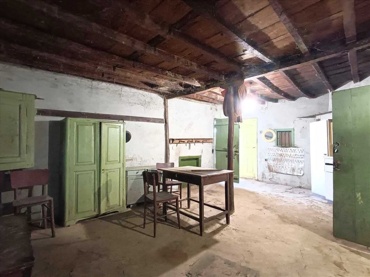Продава се Къща в Долна Оряховица - 110 кв.м за 218 €/кв.м - Снимка #2