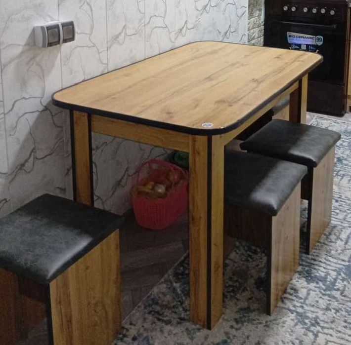 Набор для кухни стол + таб.