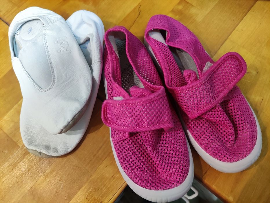 Платенки, цвички и плетени пантофи