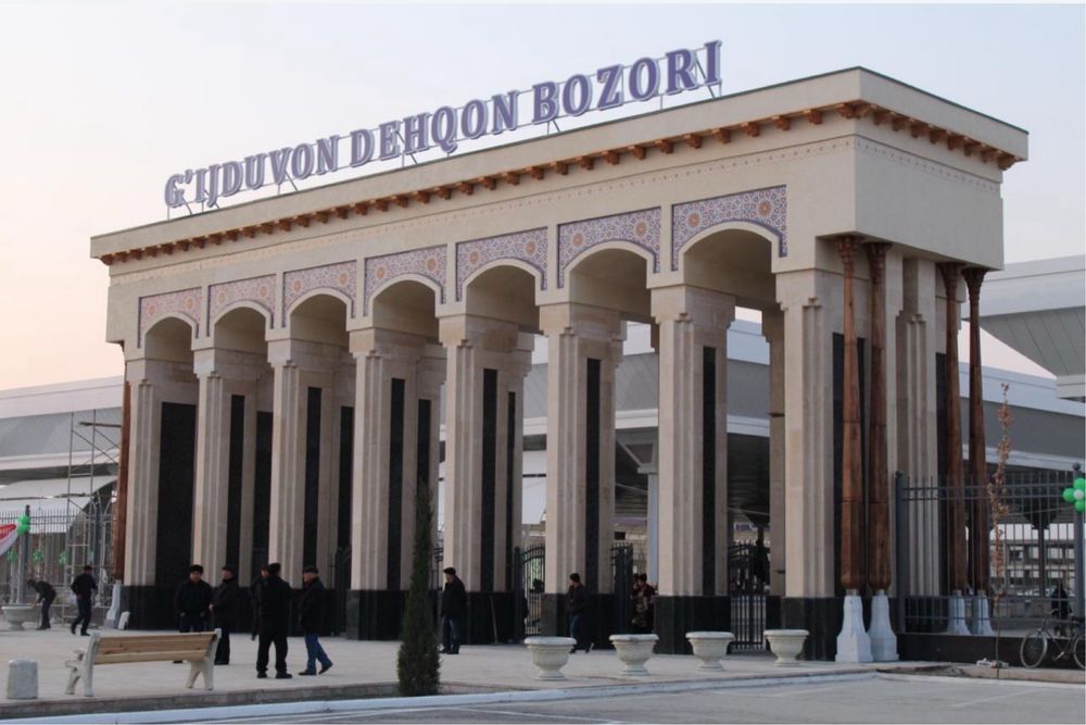 Magazin podval sotiladi Gigduvon dehqon bozorda
