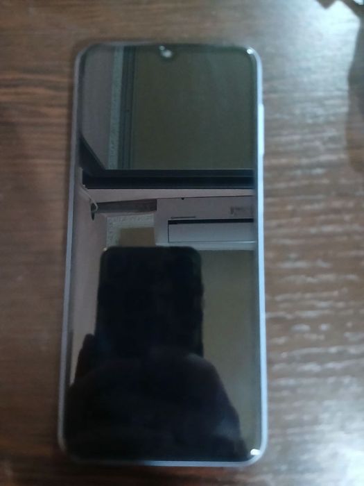 Samsung a23 karobkasi bor