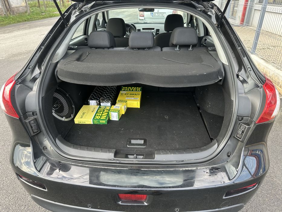 Vând Mitsubishi recent adus Germania