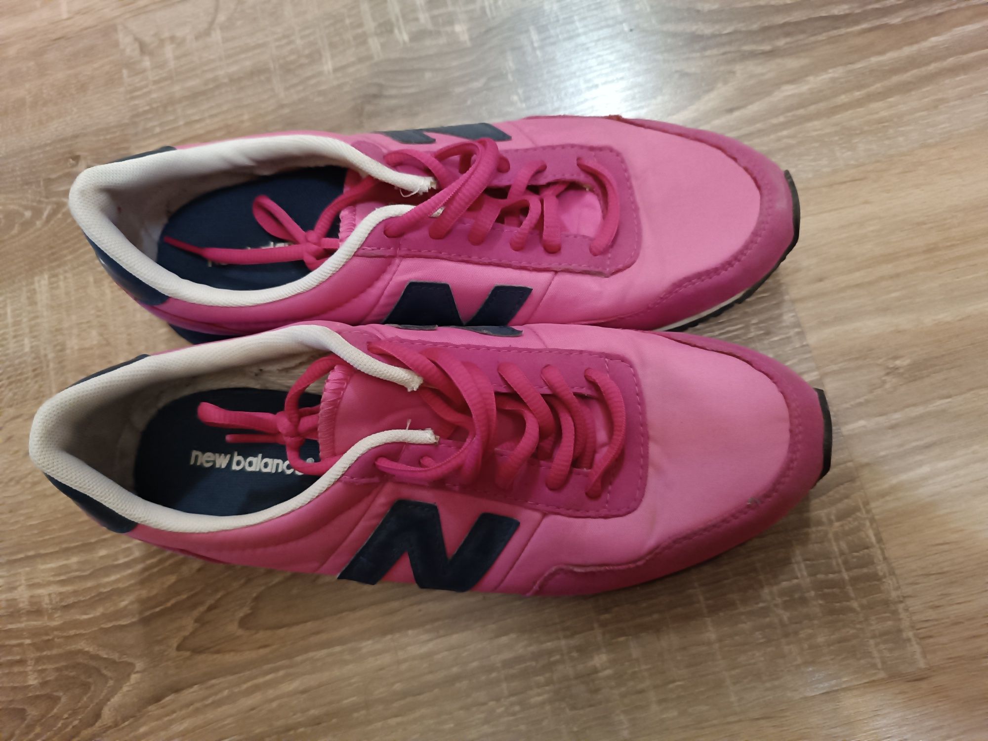 Adidași New Balance