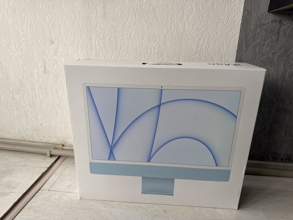 Imac m4 1 TB 8 CPU 8GPU 16 Gb