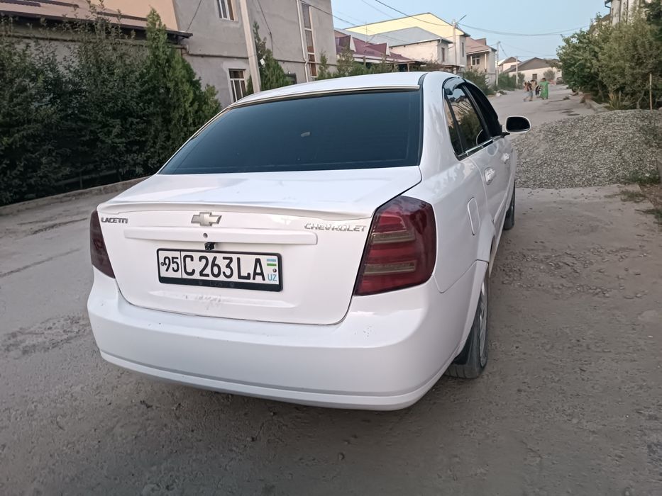 Лосеттии сотилади холати урта