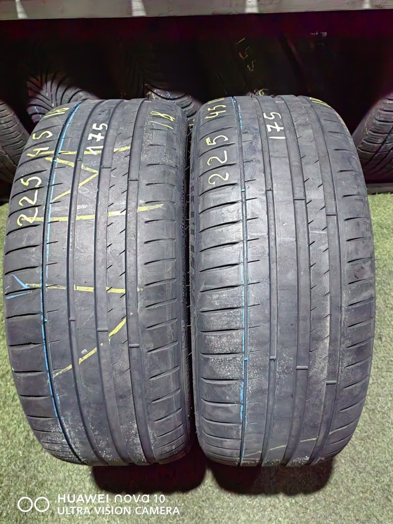 225.45.18 Michelin