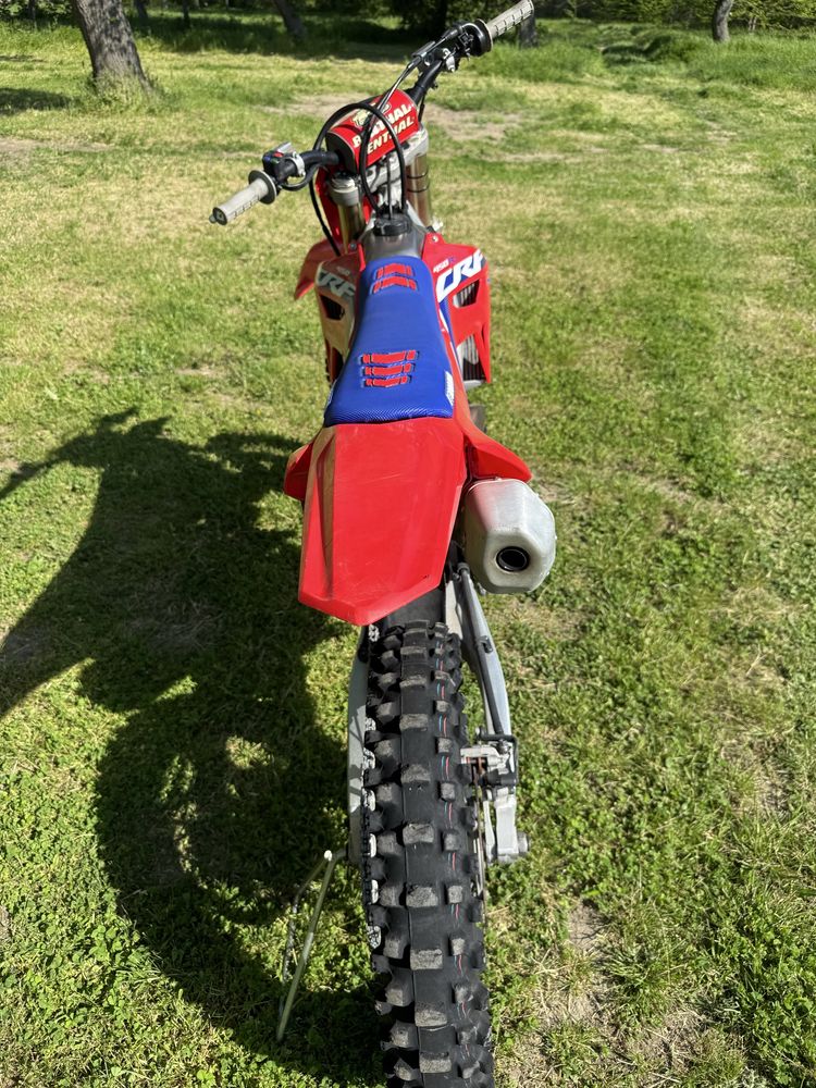 Honda CRF 450 R - мотокрос мотор