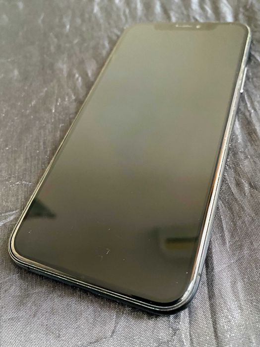 iPhone XS 64GB Space Grey – в добро състояние