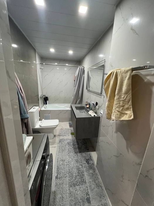 Квартира продается 4/5/10 на жк Мадрид