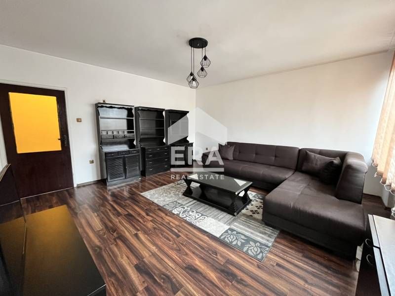 Тристаен апартамент под наем в хв. Хиподрума